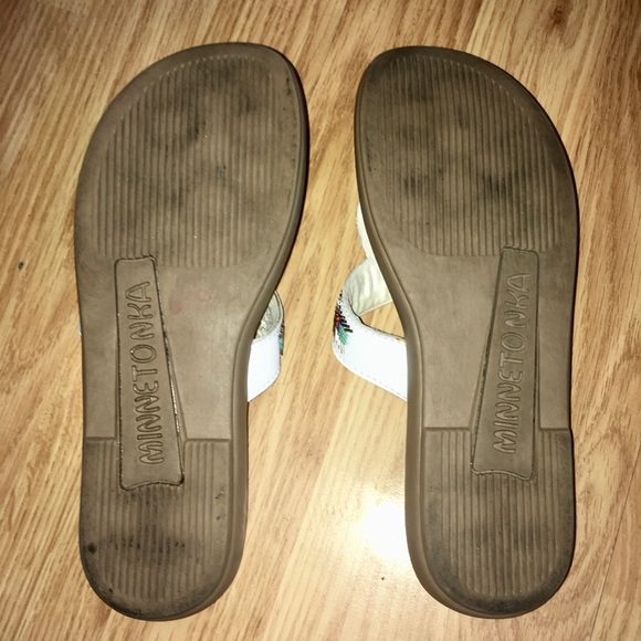 Minnetonka Leather Beaded Thong Sandals Sz 6 - Picture 7 of 8